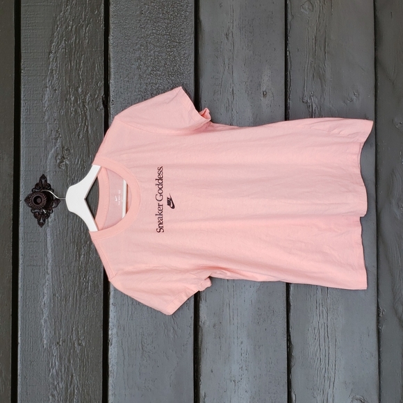 Nike Tops - 046 NIKE Pink Sneaker Goddess Short Sleeve Essentials Tee sz M Women's T-Shirt